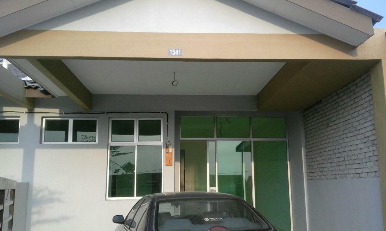 Wany Homestay & Guest House Sungai Petani Exterior photo